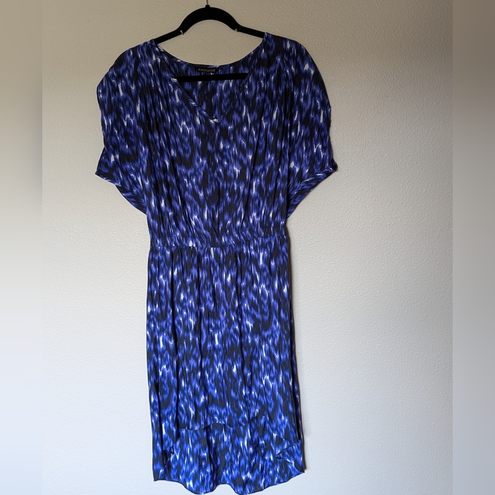 Express Blue and Black Patterned Short Sleeved Dress Size M